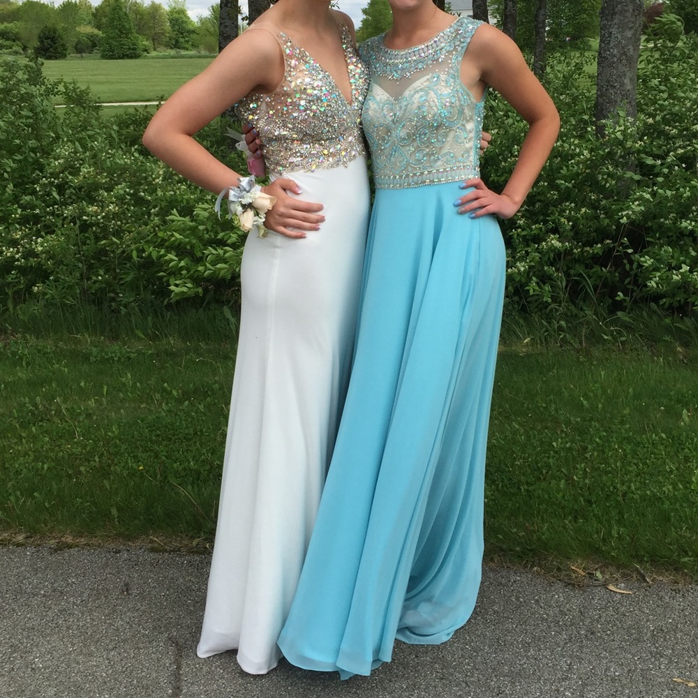 Prom dress